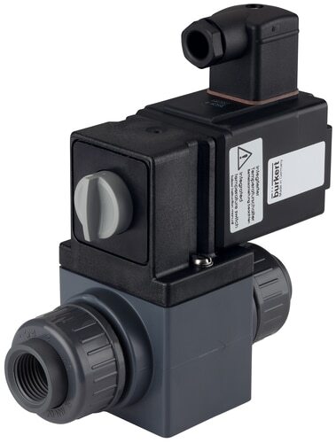 Solenoid Valve 20 mm Glued Sleeves NC PVC FKM 0-3bar/44psi 110VAC Vacuum 131 55820