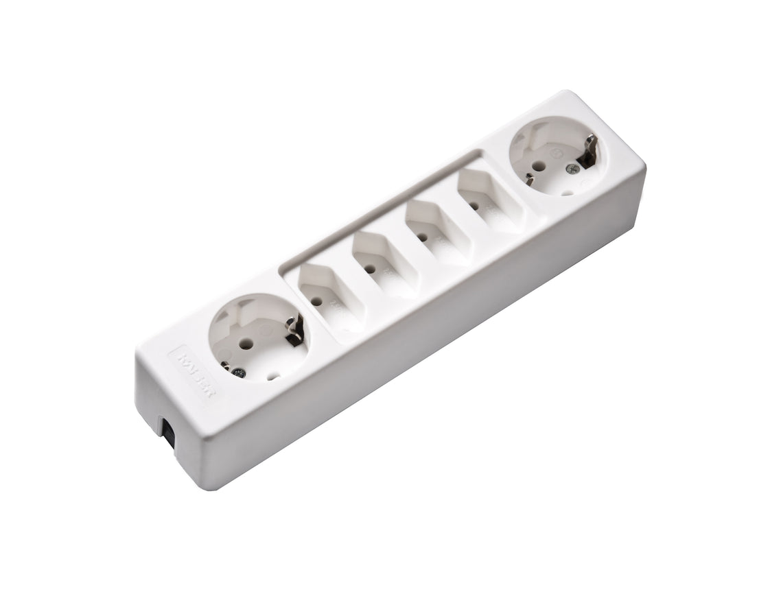 Martin Kaiser 6-Wege-Steckdose mit 2 Schuko und 4 Euro 2.5A Steckdosen Arctic White (Europäische Steckdose) - 1012/kws [30 Stück]