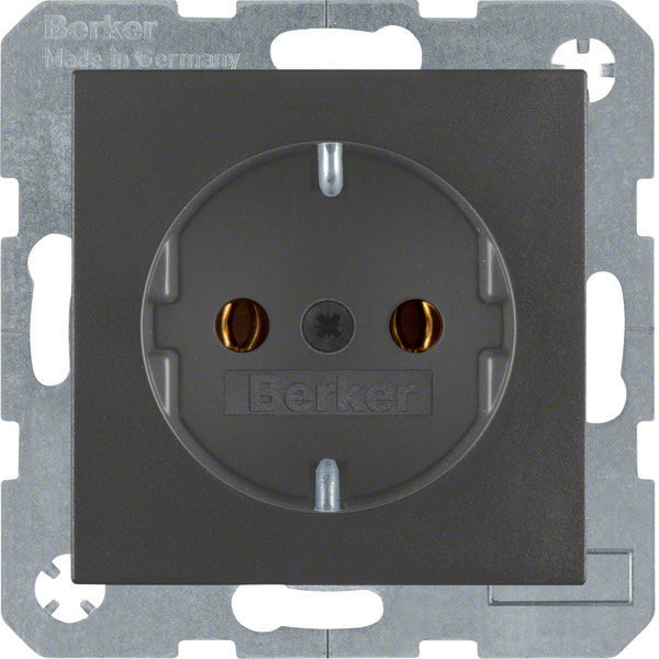 Hager Berker S.1/B.3/B.7 Wall Outlet (WCD Switchgear) - 47431606