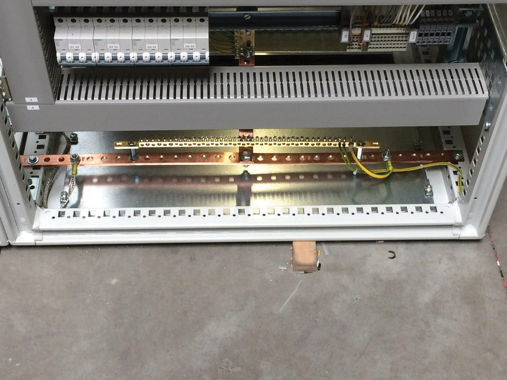 NVent ERIFLEX Erdungsschiene für Verteiler - 568660