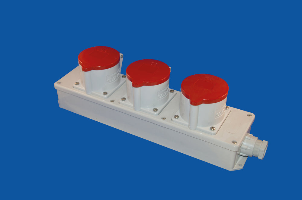 Hateha MVD CEE Socket Outlet Combination - 12.919.005