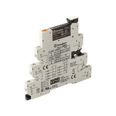 Finder Serie 39 Schnittstellen-Zeitschaltrelais 6A 12 V AC/DC - 39.81.0.012.0060