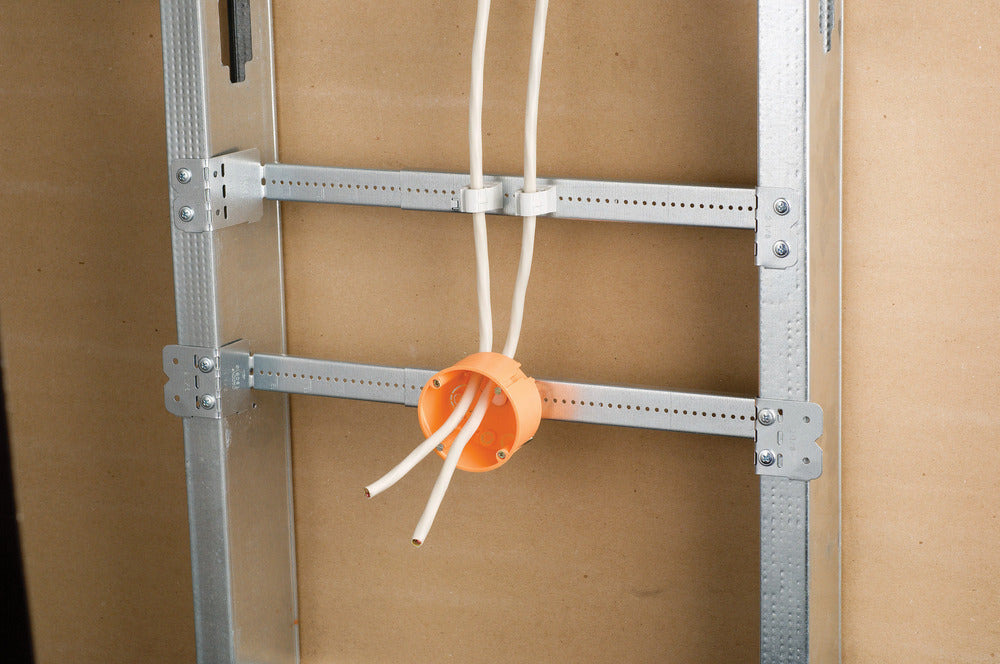 Teleskopische Box Halterung 432-660mm Mit Befestigungspunkten - 187191 [2 Stück]