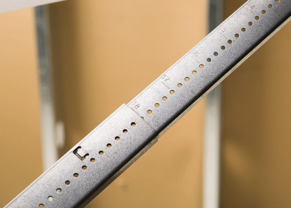 Teleskopische Box Halterung 432-660mm Mit Befestigungspunkten - 187191 [2 Stück]