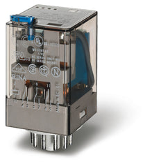 Finder 3-Poliges Industrielles Relais 10A 230VAC Mit Testtaste - 60.13.8.230.0040