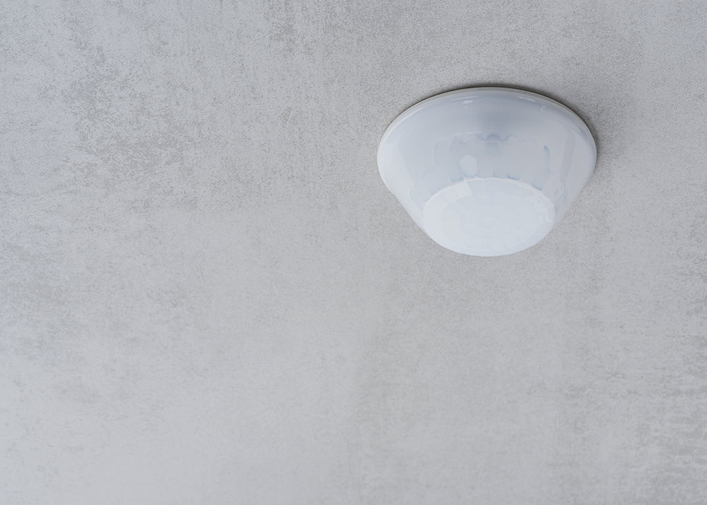 KNX Flur Präsenzmelder 28x5m Deckenmontage IP54 - 1039072